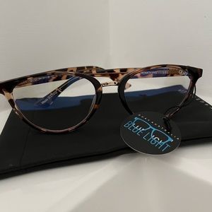 Quay Rumours Cat Eye blue light glasses